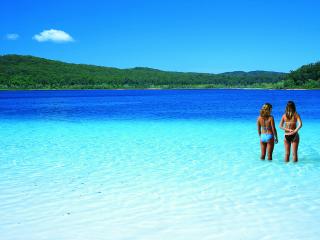 Fraser Island & Kingfisher Bay Resort
